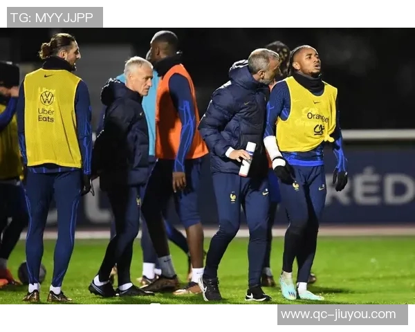 穆阿尼无需手术治疗但需佩戴护具面罩继续参赛 穆阿尼无需手术治疗但需佩戴护具面罩继续参赛