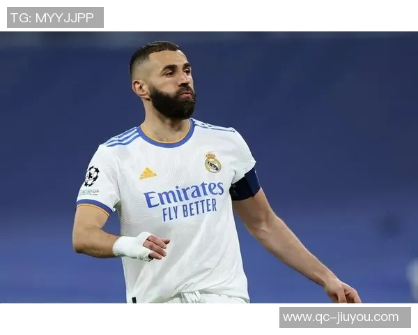 孙兴慜携快船定制球衣展现笑容梦幻联动引发球迷热议