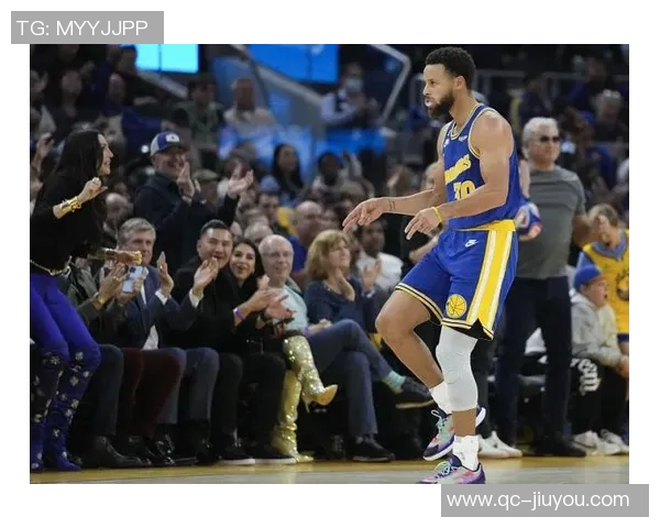 理查兹排球式进攻篮板助古德温压哨三分点燃全场激情