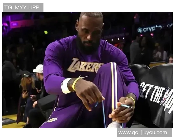 致敬昔日封面英雄詹姆斯LeBron23新配色重磅发布引发热议