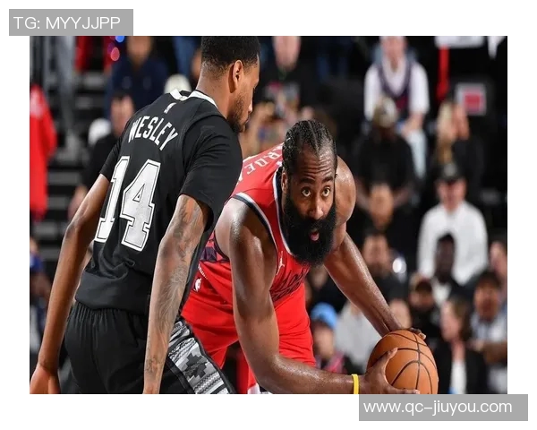 考辛斯直言快船已无希望哈登小卡球迷身份难掩球队困境